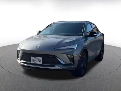 Used 2025 Buick Envista Sport Touring image 4