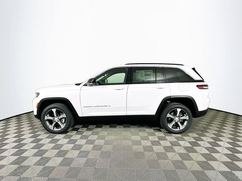 New 2025 Jeep Grand Cherokee Limited image 5
