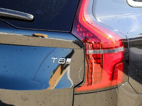 New 2026 Volvo XC90 T8 Ultra w/ Protection Package AWD/4WD image 9