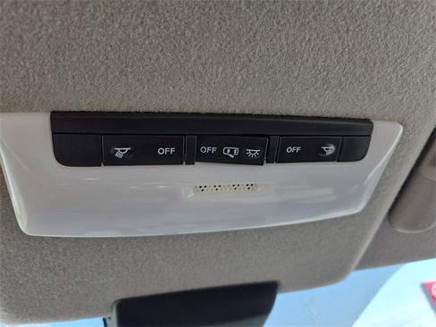 New 2025 Nissan Kicks Play S image 25