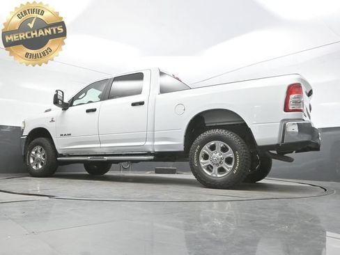 Used 2024 RAM 2500 Big Horn AWD/4WD image 43
