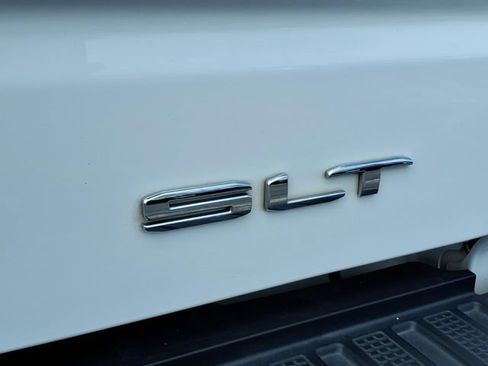 Used 2021 GMC Sierra 1500 SLT w/ SLT Convenience Package AWD/4WD image 20
