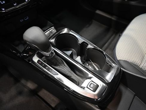 New 2026 Chevrolet Trax LT w/ Sunroof Package FWD image 18