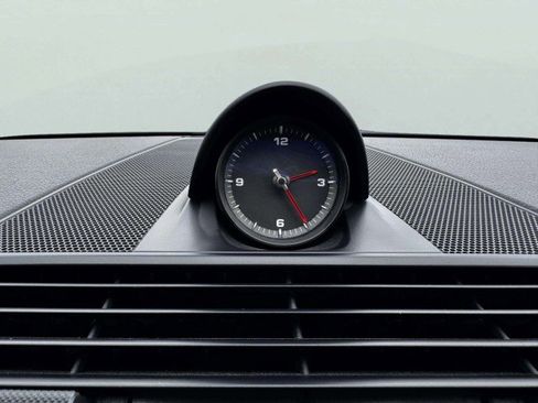 Used 2020 Porsche Panamera 4 image 44