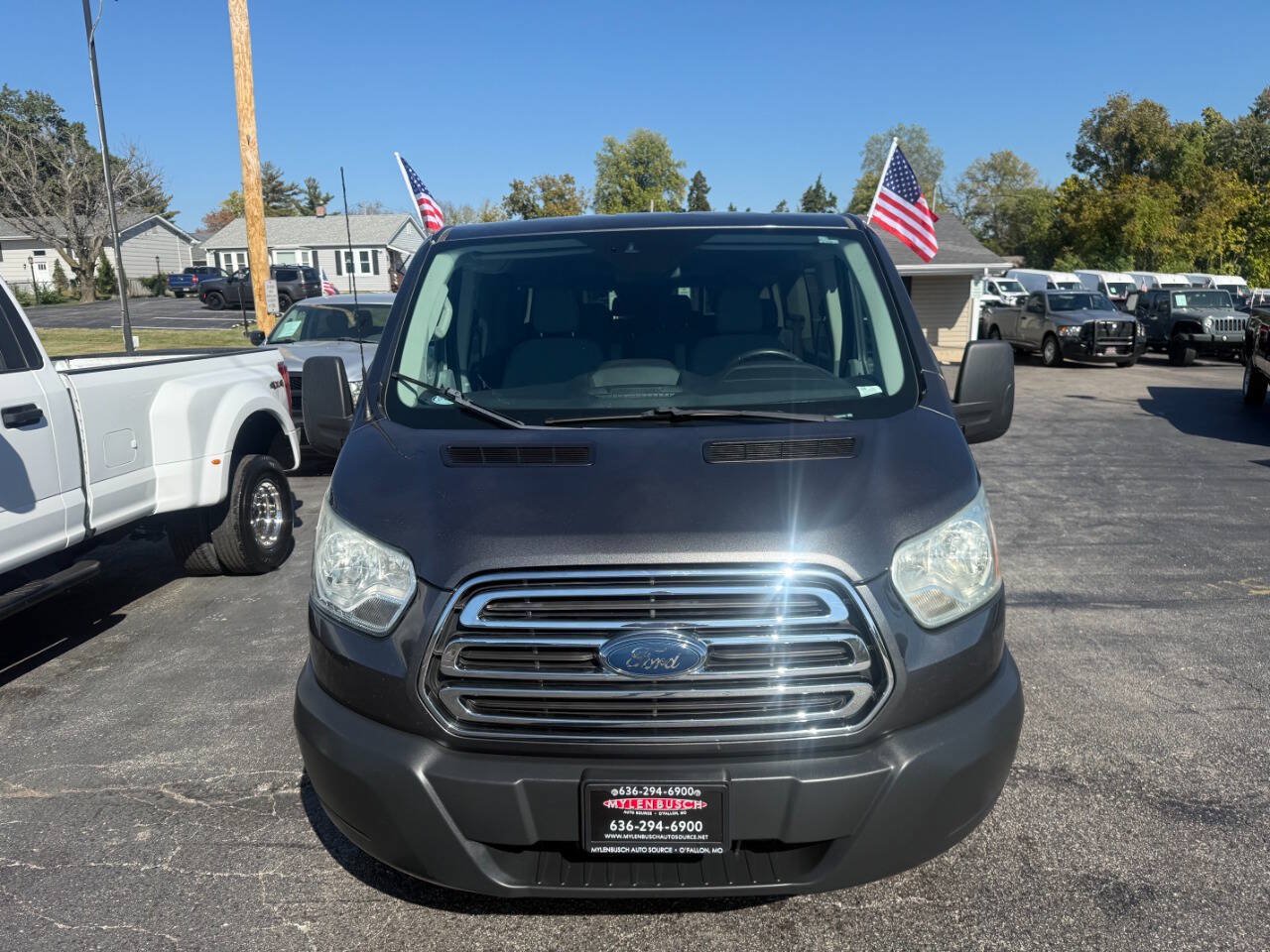 Used 2016 Ford Transit 350 XLT RWD image 3