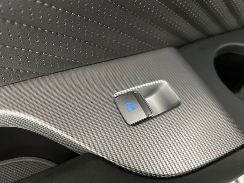 Used 2024 Hyundai Palisade Calligraphy image 18