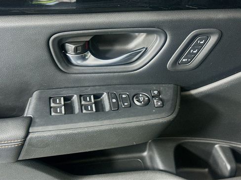Used 2024 Honda Pilot TrailSport image 15