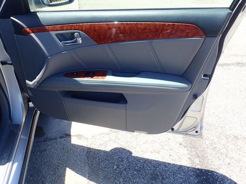 Used 2006 Toyota Avalon Limited FWD image 26