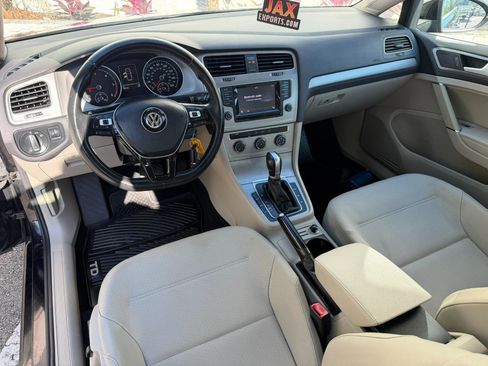 Used 2015 Volkswagen Golf TDI S image 17