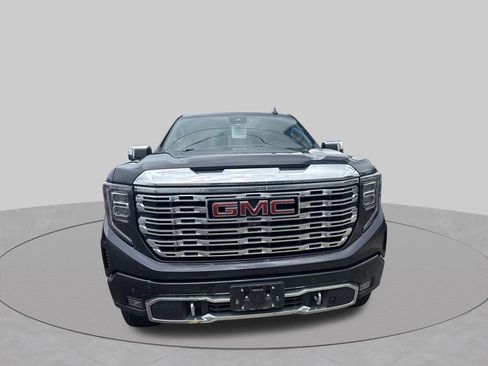 Used 2022 GMC Sierra 1500 Denali AWD/4WD image 3