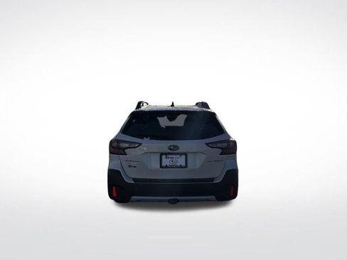 Used 2020 Subaru Outback Limited image 15