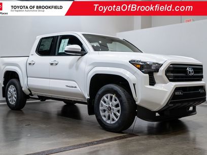 New 2025 Toyota Tacoma SR5
