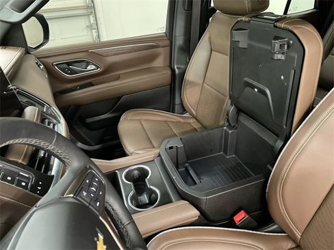 Used 2024 Chevrolet Tahoe High Country w/ Premium Package 2 image 26