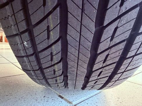 Used 2018 Lexus RX 450h AWD w/ Premium Package image 17