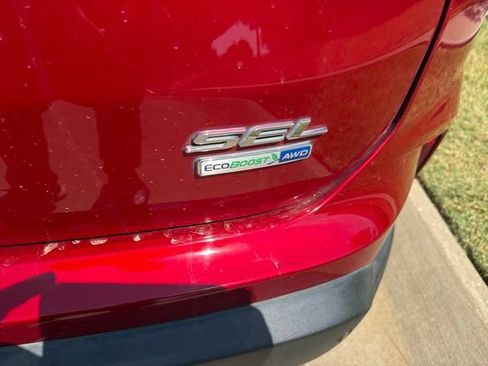 Used 2020 Ford Edge SEL w/ Convenience Package AWD/4WD image 6