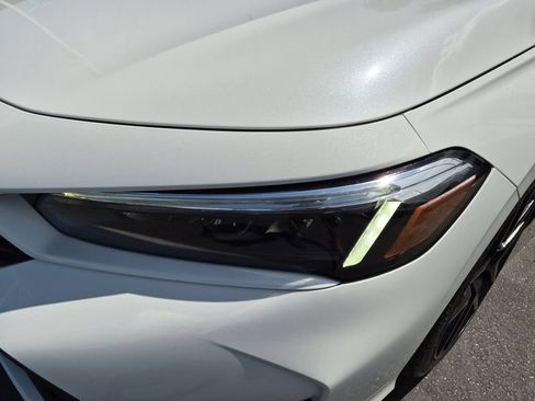 Used 2025 Honda Civic Sport image 9