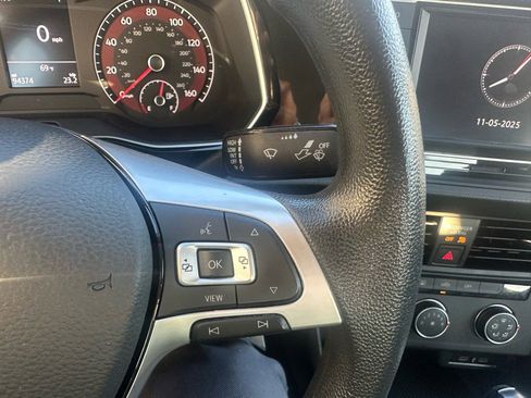 Used 2021 Volkswagen Jetta S w/ Driver Assistance Package image 9