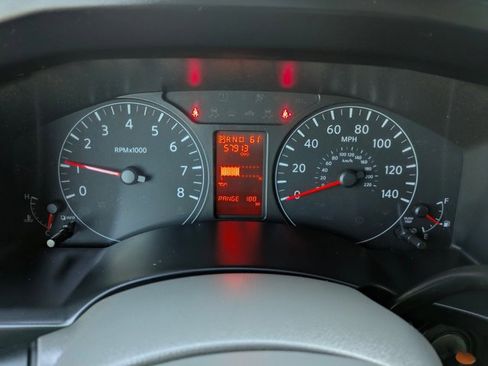 Used 2019 Nissan NV 3500 SL image 11