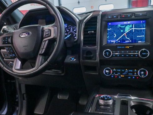 Used 2021 Ford Expedition XLT AWD/4WD image 25