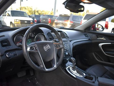 Used 2013 Buick Regal Premium FWD image 10