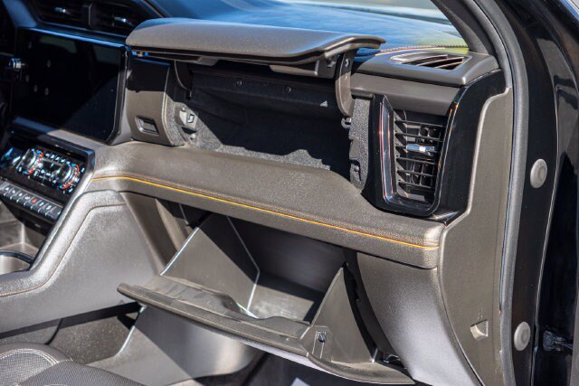 Used 2022 GMC Sierra 1500 AT4 w/ Technology Package AWD/4WD image 57