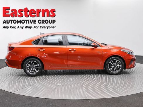 Used 2023 Kia Forte LXS w/ LXS Technology Package FWD image 3