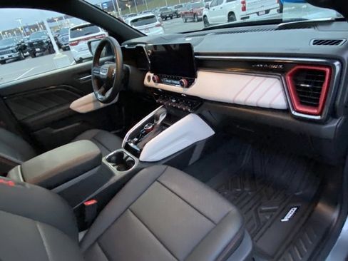 Used 2025 GMC Canyon AT4 w/ AT4X Package image 23