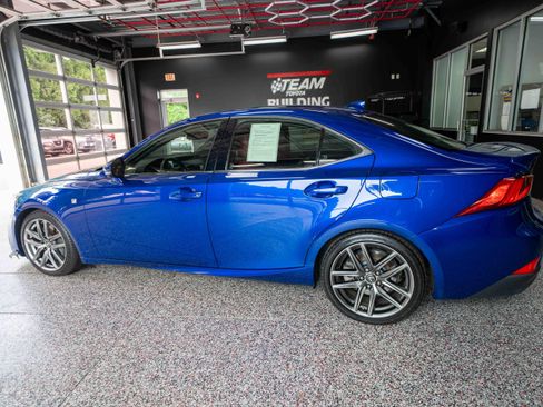 Used 2019 Lexus IS 300 F Sport w/ F Sport Package AWD/4WD image 2