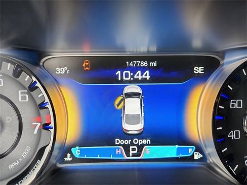 Used 2015 Chrysler 200 S w/ Navigation & Sound Group I image 25