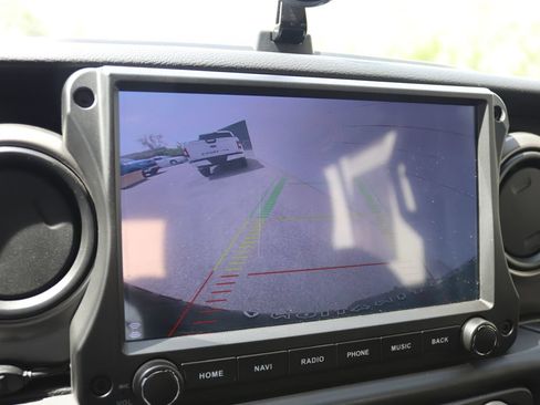 Used 2021 Jeep Wrangler Unlimited Sport AWD/4WD image 34