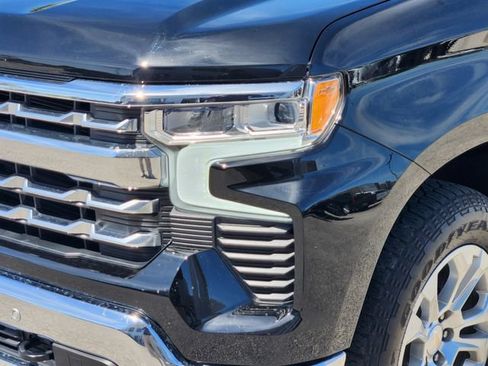 Used 2024 Chevrolet Silverado 1500 LTZ AWD/4WD image 7