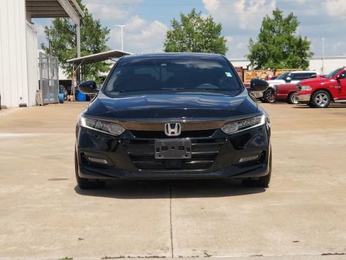 Used 2020 Honda Accord Sport image 2