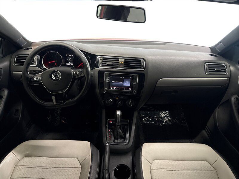 Used 2016 Volkswagen Jetta Sport w/ Lighting Package FWD image 18