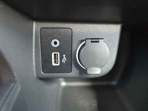 Used 2024 Nissan Kicks S FWD image 6