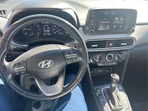 Used 2021 Hyundai Kona SEL AWD/4WD image 8