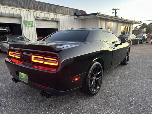 Used 2020 Dodge Challenger SXT w/ Blacktop Package image 7