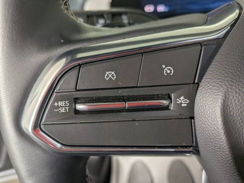 Certified 2025 Chevrolet Equinox EV LT w/ Convenience Package image 21