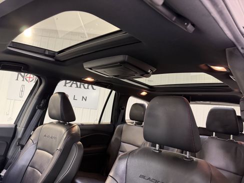 Used 2021 Honda Pilot Black Edition image 9