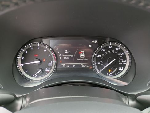 Used 2021 Toyota Highlander Limited image 10