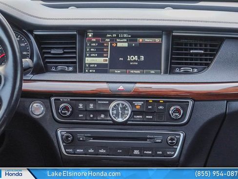 Used 2017 Kia Cadenza Premium w/ Luxury Package image 20