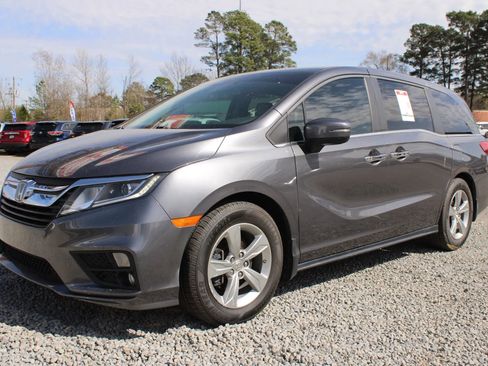 Used 2018 Honda Odyssey EX-L image 3