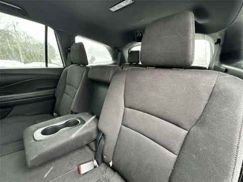 Used 2022 Honda Pilot Sport image 16