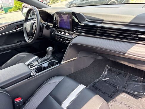 Certified 2025 Toyota Camry SE AWD/4WD image 39