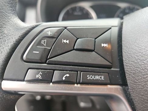 Used 2020 Nissan Kicks S FWD image 32