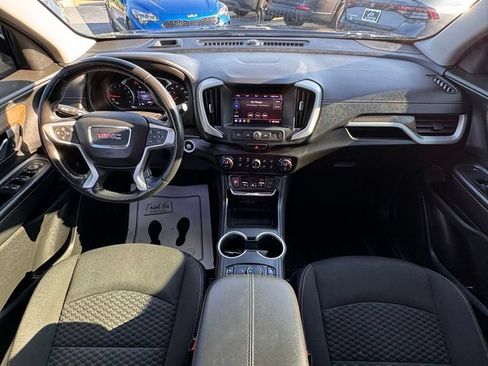 Used 2020 GMC Terrain SLE w/ Driver Convenience Package FWD image 16