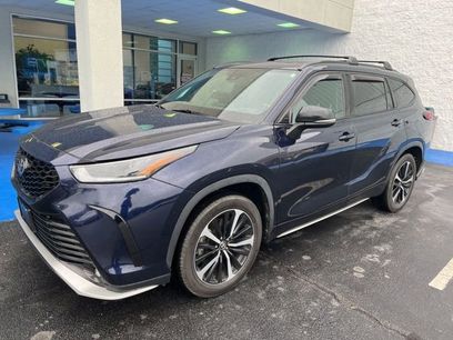 Used 2022 Toyota Highlander XSE
