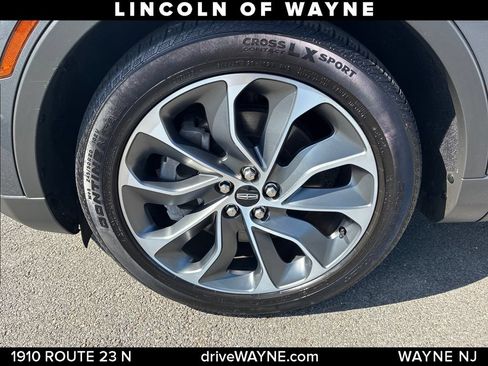 Certified 2022 Lincoln Nautilus Reserve AWD/4WD image 27