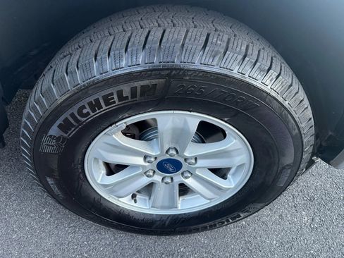 Used 2017 Ford F150 XLT w/ Trailer Tow Package image 21