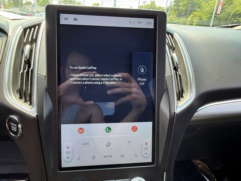 Used 2024 Ford Edge ST image 11