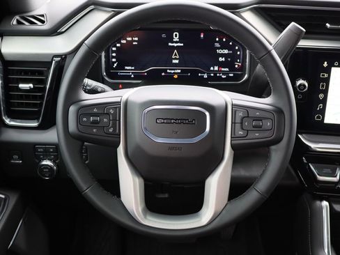 Used 2024 GMC Sierra 2500 Denali w/ Denali Reserve Package image 13